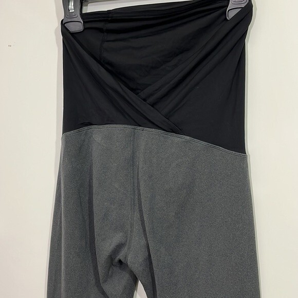 Isabel Maternity Leggings Charcoal Gray XSMALL - Picture 3 of 5